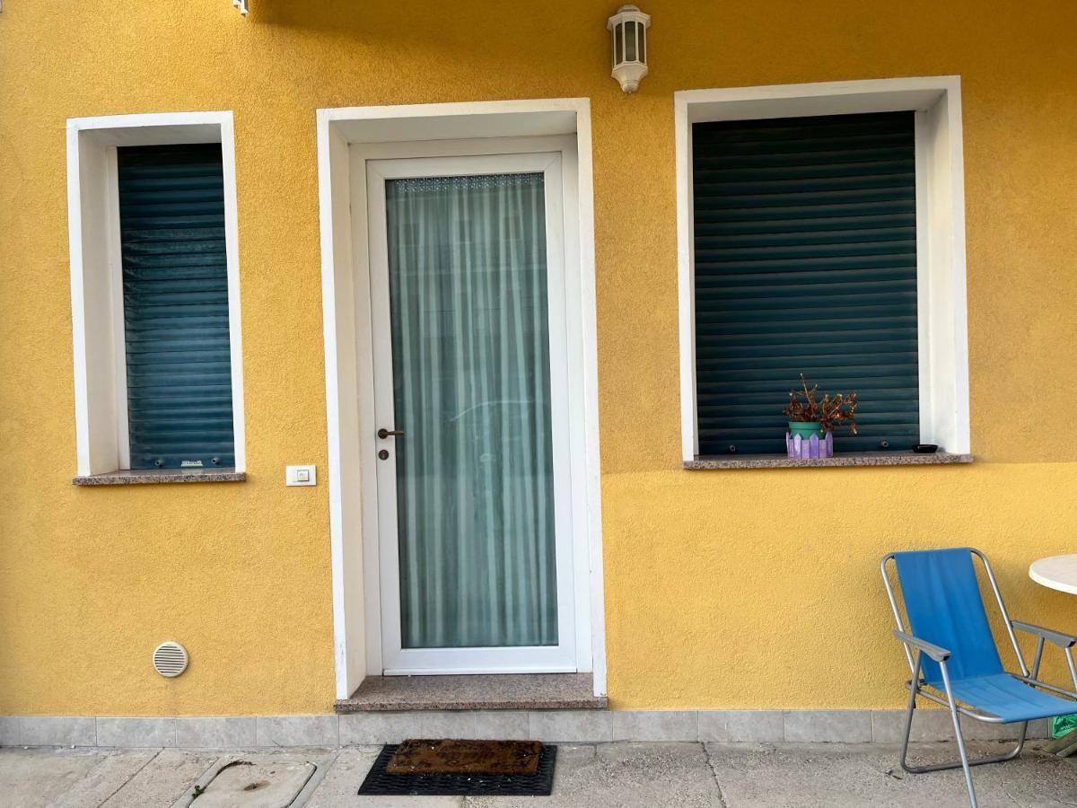 Appart 21 Artistic Beach Apartment Lignano Sabbiadoro Bagian luar foto