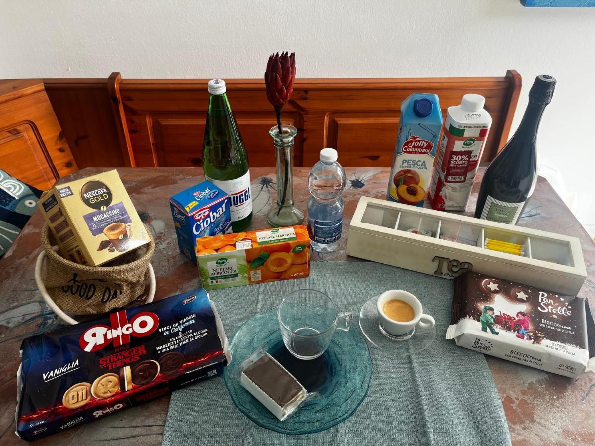 Appart 21 Artistic Beach Apartment Lignano Sabbiadoro Bagian luar foto