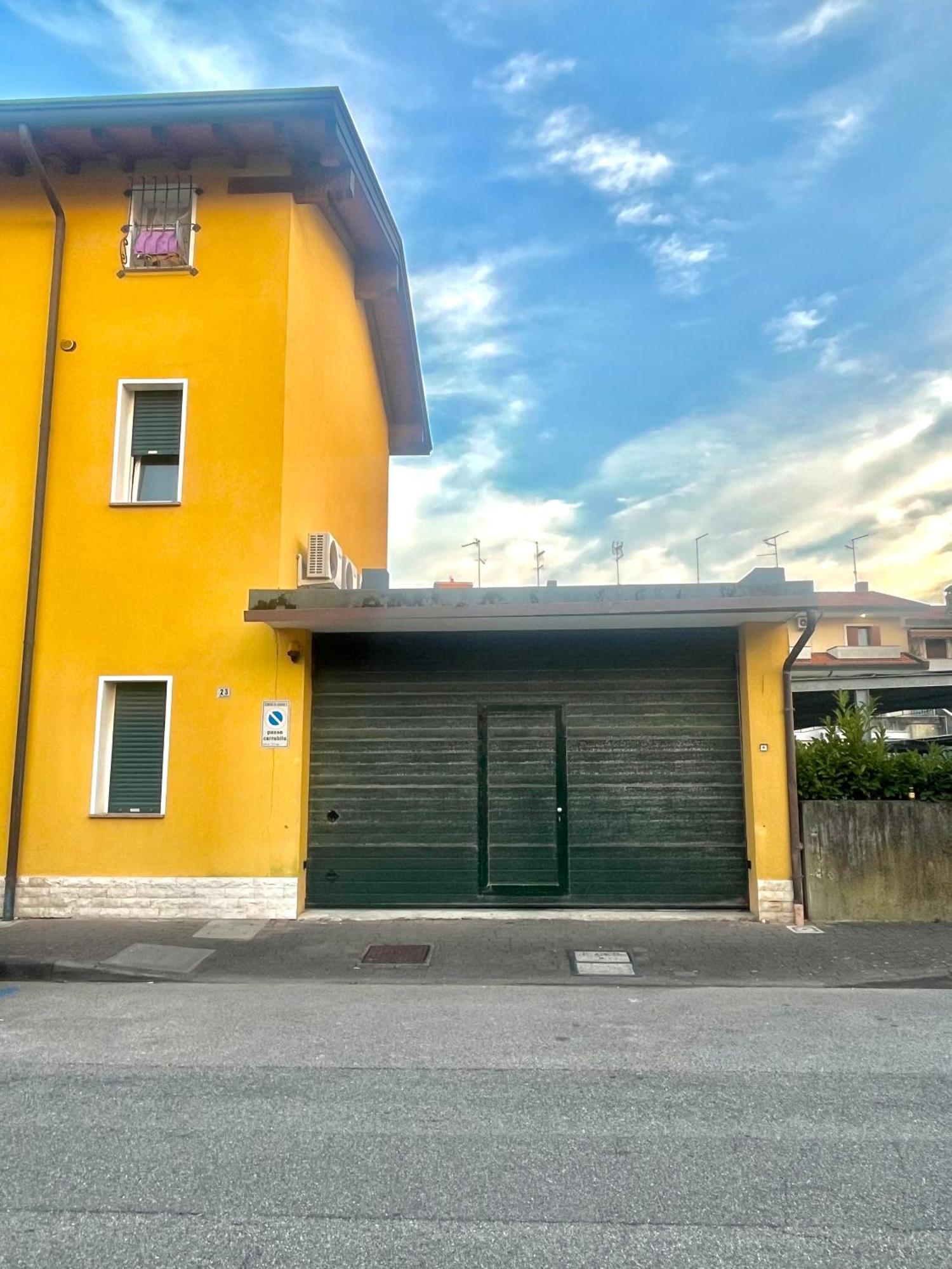 Appart 21 Artistic Beach Apartment Lignano Sabbiadoro Bagian luar foto